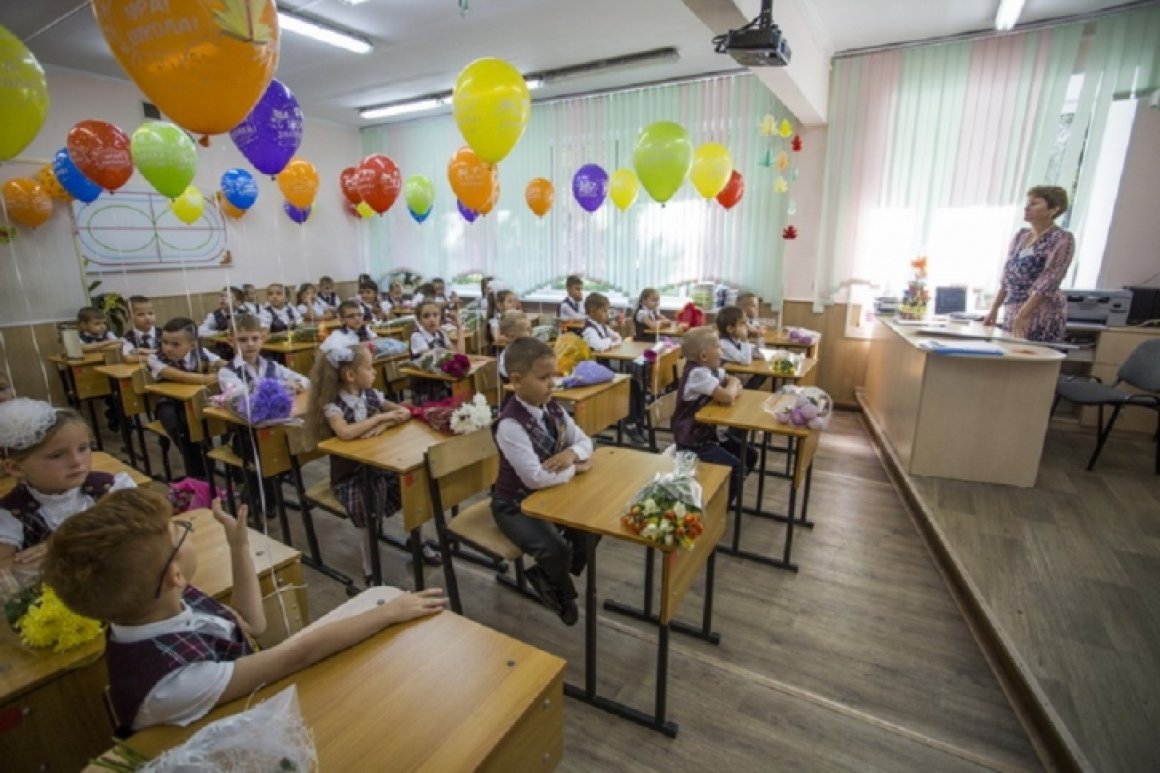 На три дня: свободное посещение вводится в школах и детских садах Владивостока