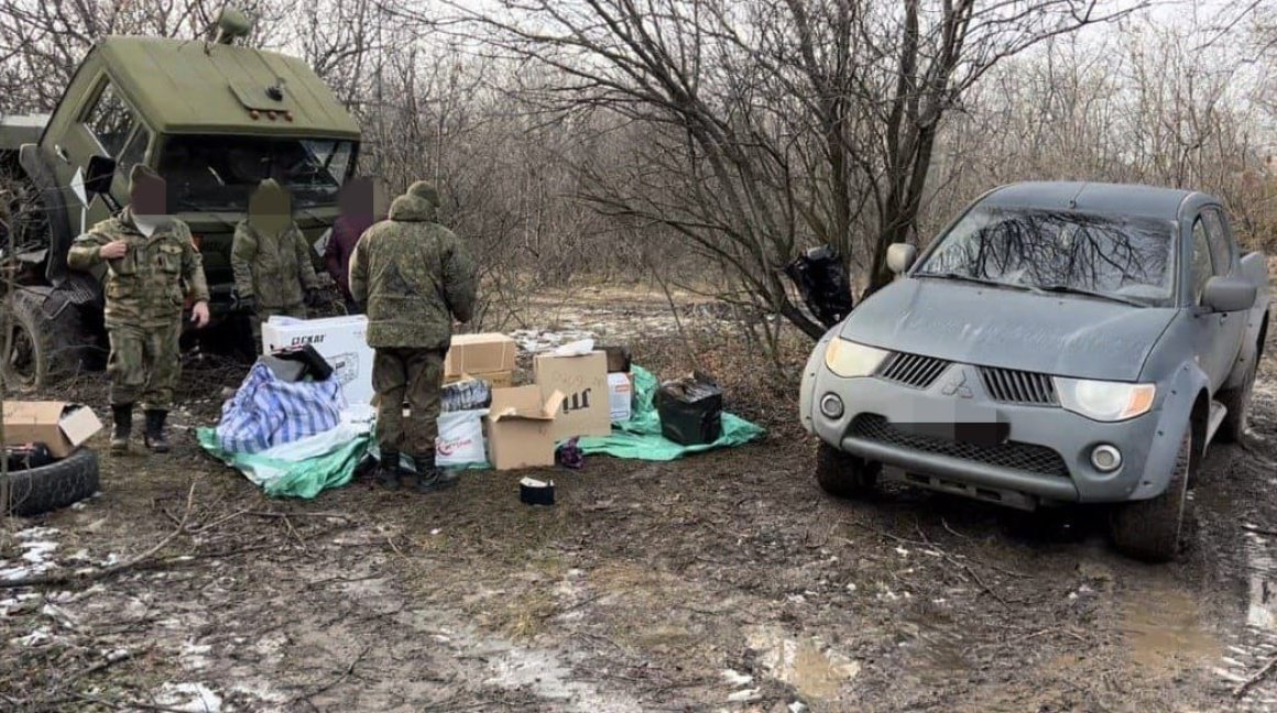 Щедрые подарки лично привезли бизнесмены из Приморья бойцам в зону СВО