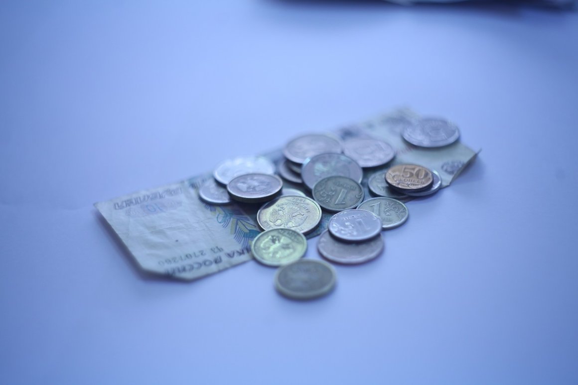 Без лишних трат: некоторых работодателей обязали оплачивать проезд сотрудникам до работы