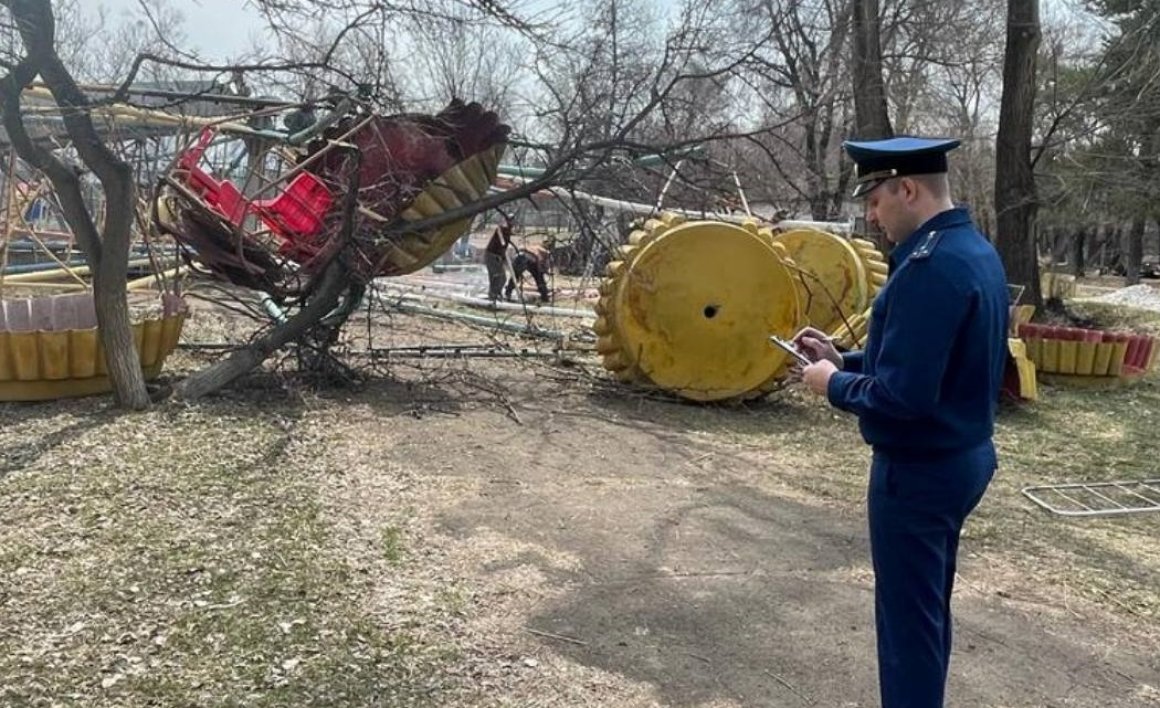 Не все так просто с колесом? На место обрушения аттракциона выехал зампрокурора