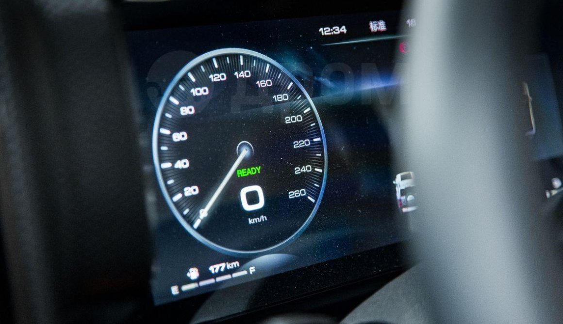 Первый ввезенный в Россию эксклюзивный автомобиль найден во Владивостоке