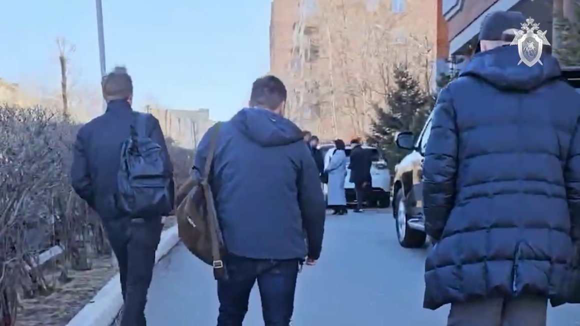 Кадры задержания и допроса Геннадия Лазарева публикует Следком