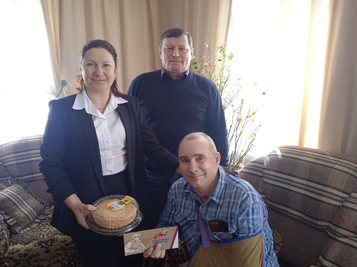 Фонд «Защитники Отечества» помог бойцу СВО получить специальную коляску-вездеход