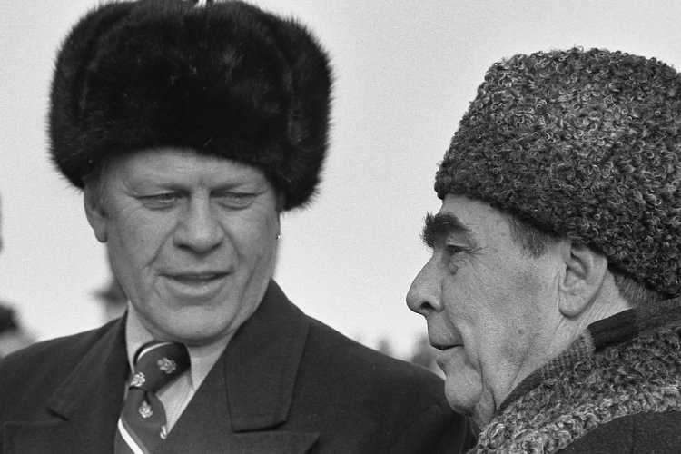 Какой мех был одним из самых популярных мехов в СССР? Из него шили шапки и шубы. Львиную долю мехового экспорта страны на мировые рынки составлял именно этот мех.